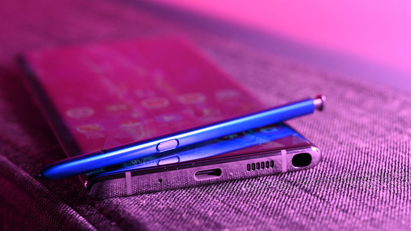 El S-Pen luce igual que siempre, pero por dentro tiene sensores de aceleración para detectar las Air Actions de Samsung.Foto: Sam Rutherford (Gizmodo)